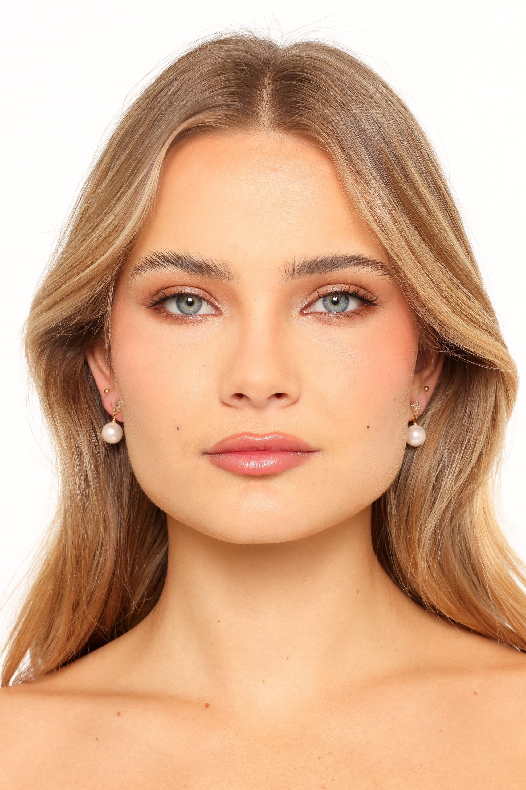 Camille Pearl Earrings - Gold - Image 3