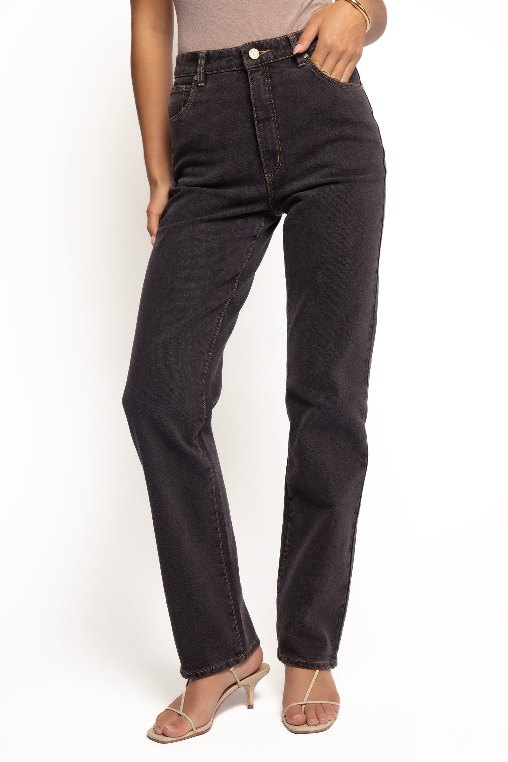 Abrand 94 High Straight Jeans - Cara Washed Black - Image 7