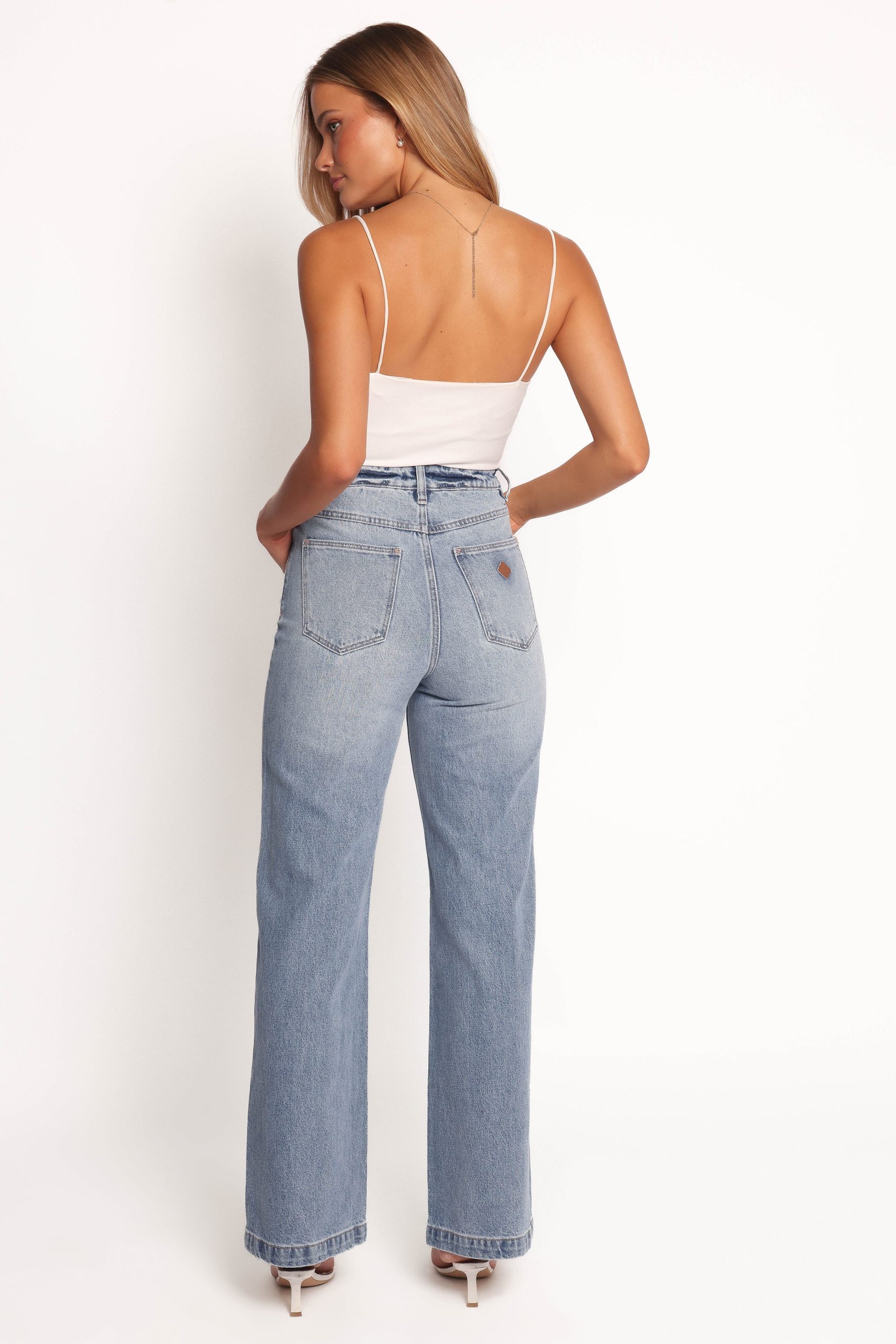 Abrand 94 High Wide Jeans - Liv - Image 9