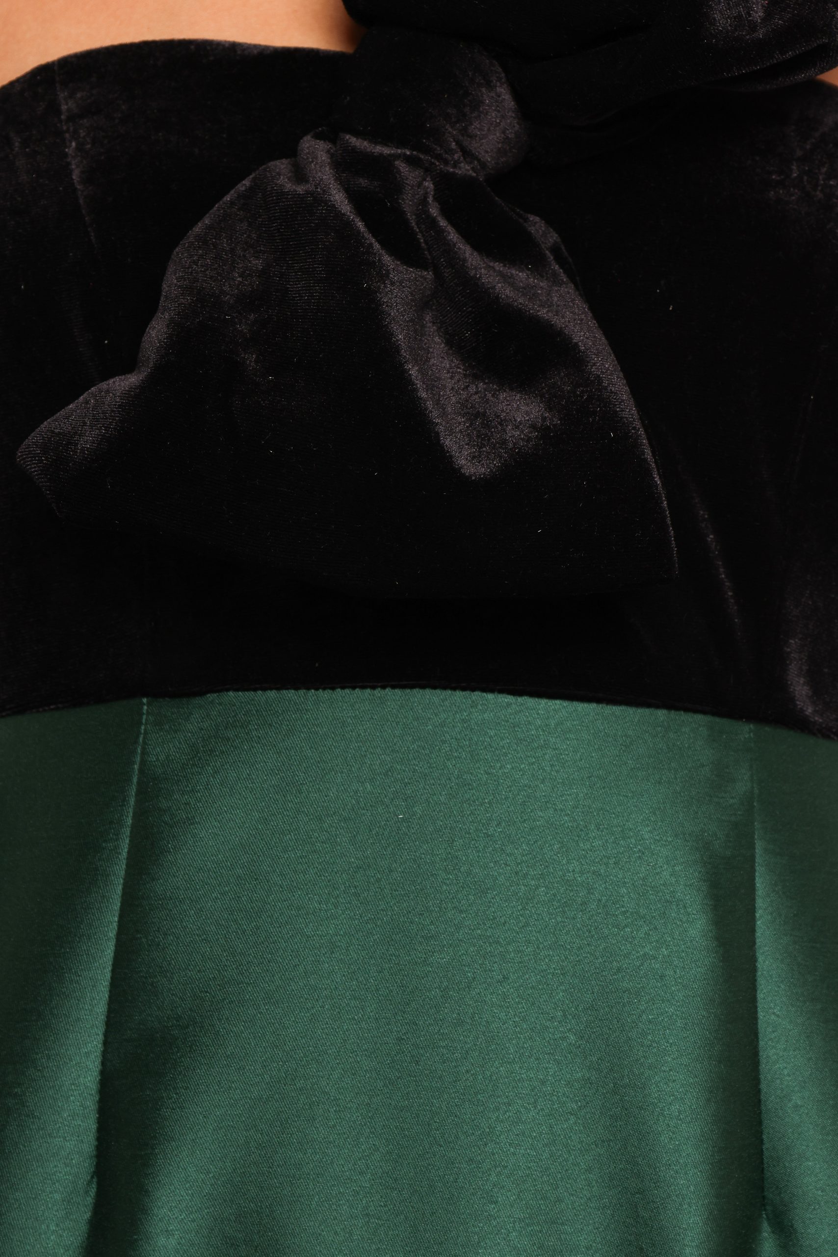 Amelie Bow Front One Shoulder Midi Dress - Black/Emerald - Image 7