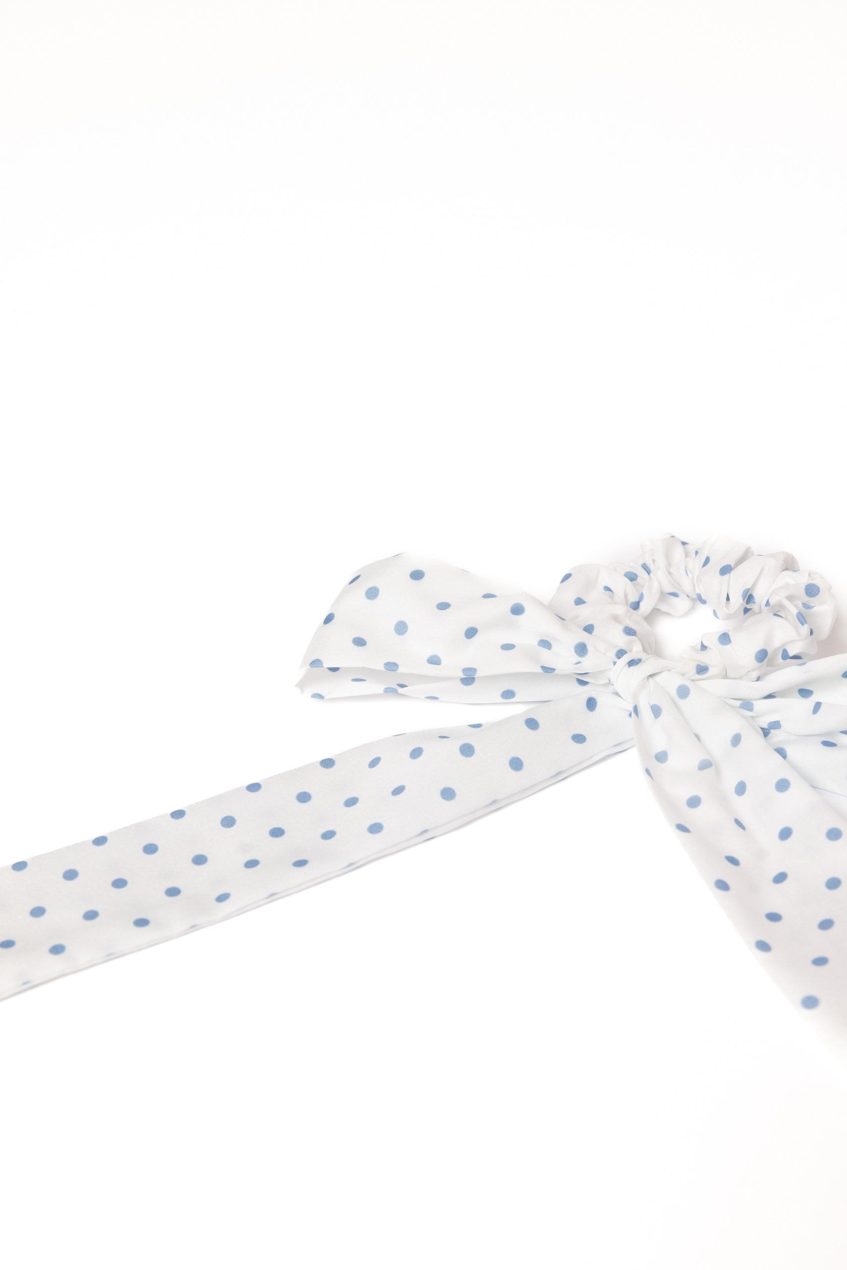 Cass Bow Scrunchie - White - Image 3