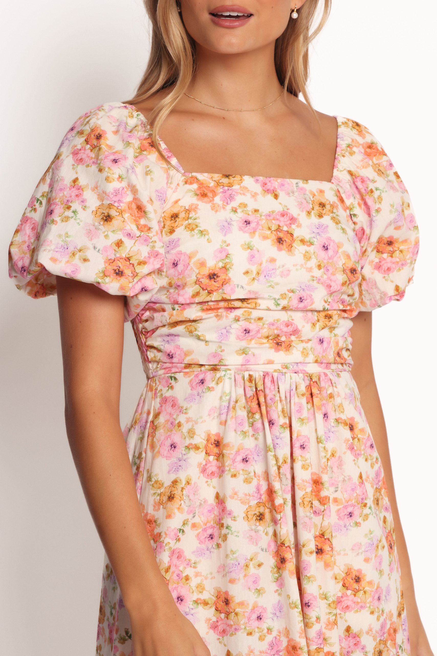 Clo Puff Sleeve Midi Dress - Peach Floral - Image 3