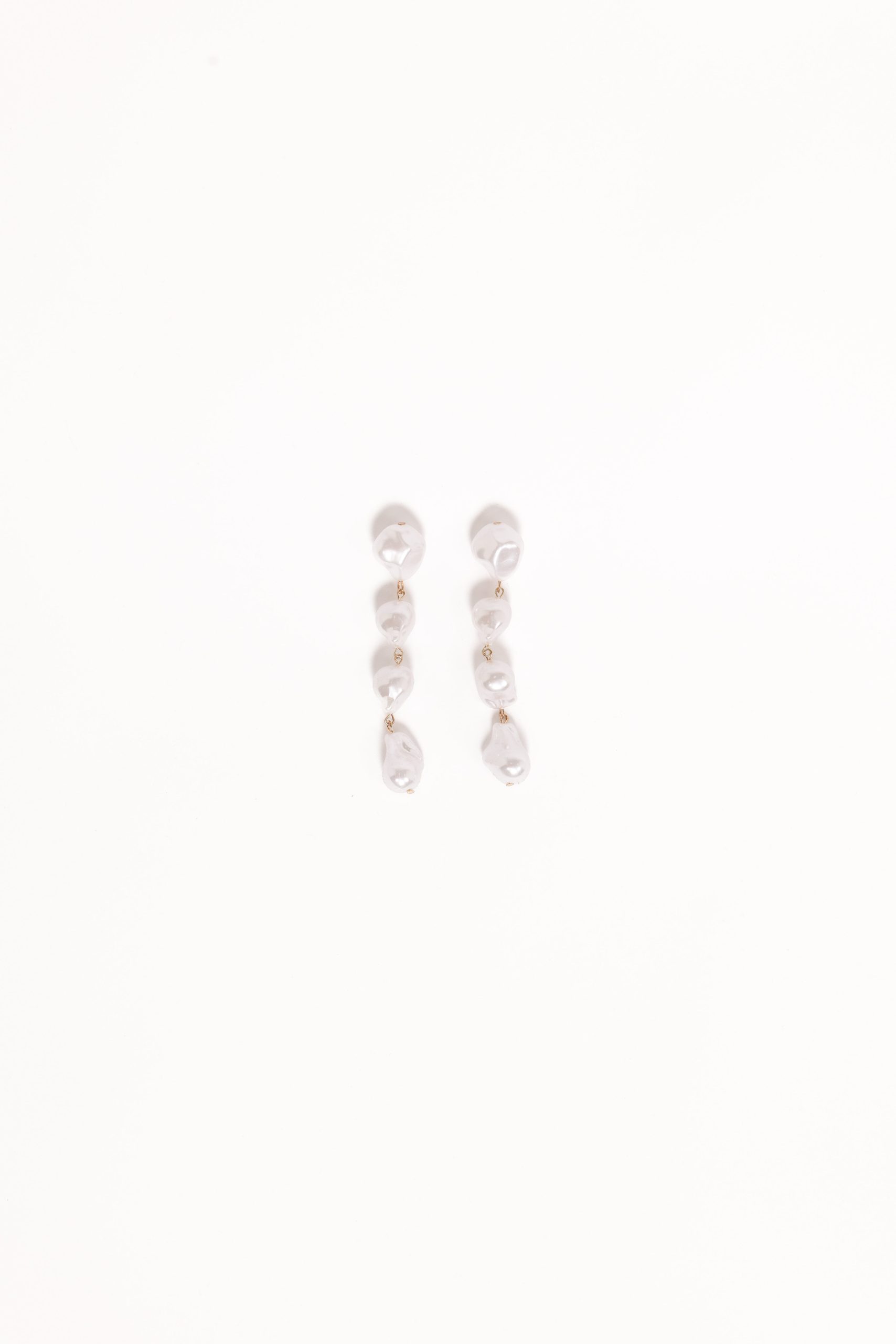 Elyse Drop Earrings - Pearl - Image 2