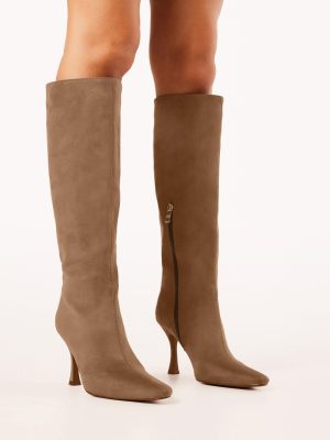 Finch Boots - Acorn Suede