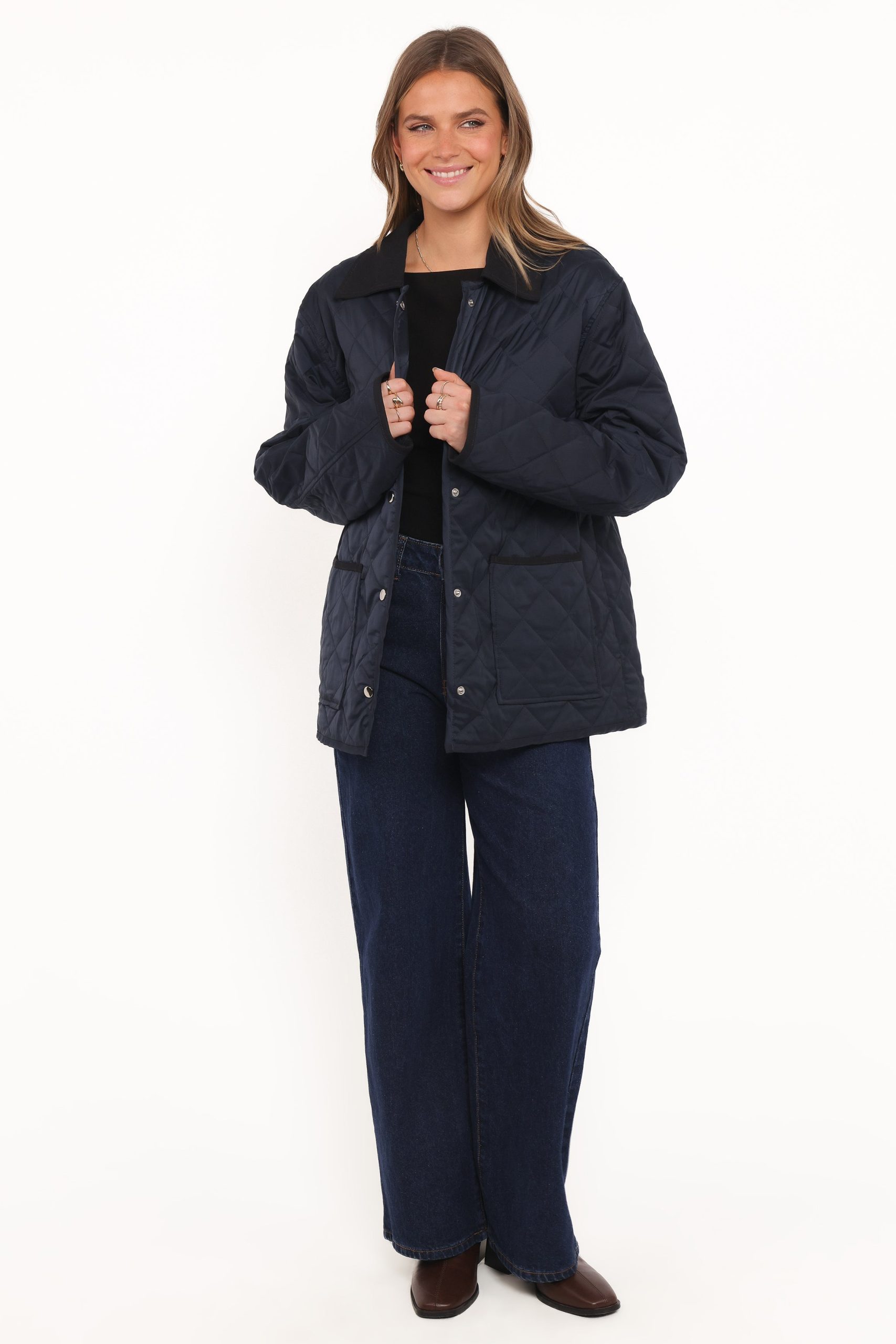 Lynly Quilted Barn Jacket - Navy - Image 5