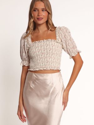 Meadow Top - Rose Garden