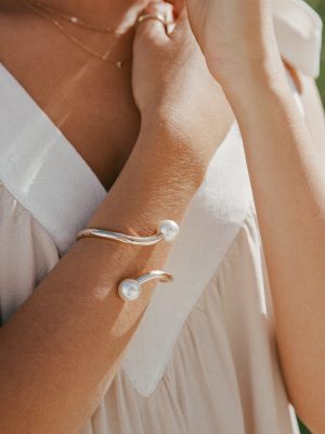 Petra Cuff - Gold/Pearl