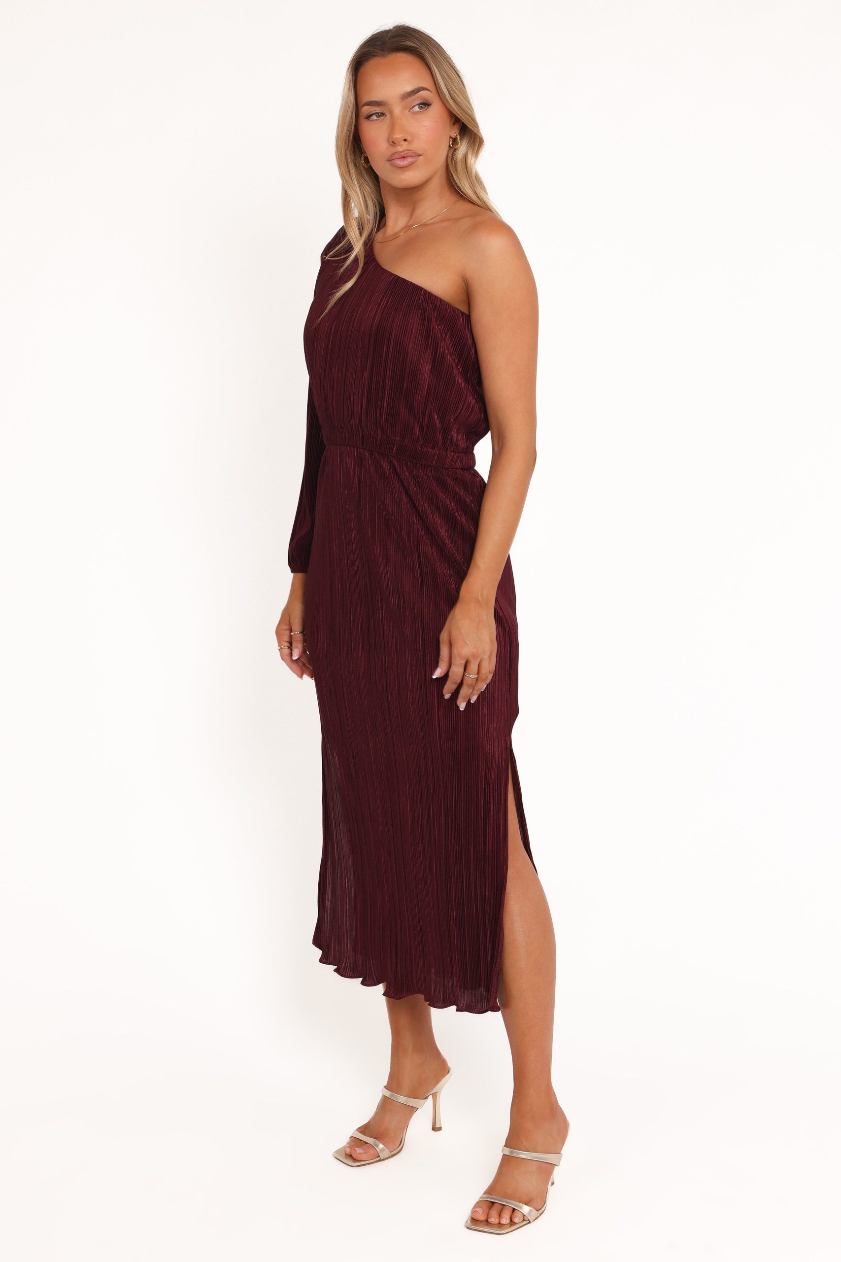 Pontee One Shoulder Pleated Midi Dress - Burgundy - Image 4