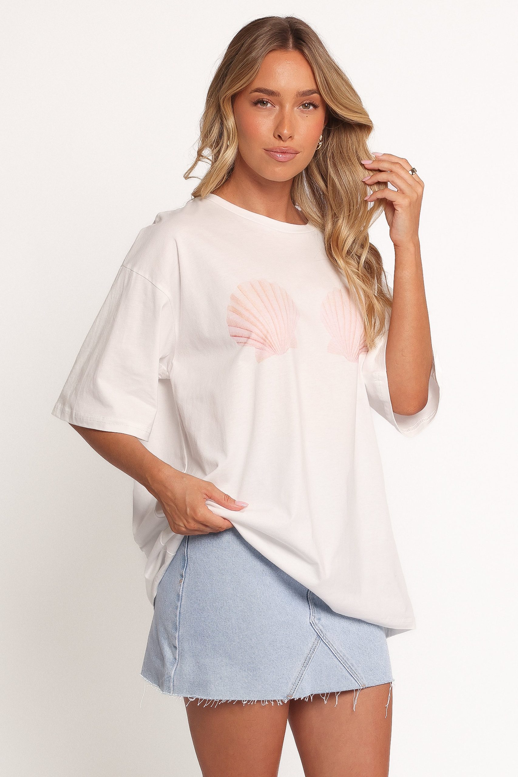 Sammie Graphic Tee - White - Image 6