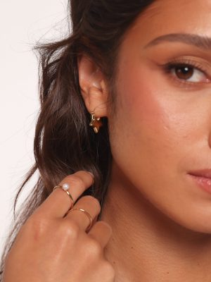 Scarlet Star Earrings - Gold