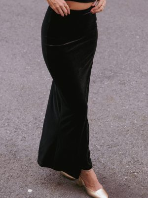 Velman Velvet Maxi Skirt - Black
