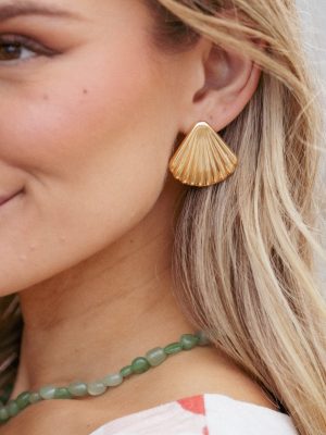 Shell Shaped Earrings - Gold