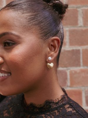 Sylvia Earrings - Gold