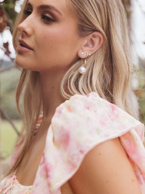 Vivienne Earrings - Gold/Pearl