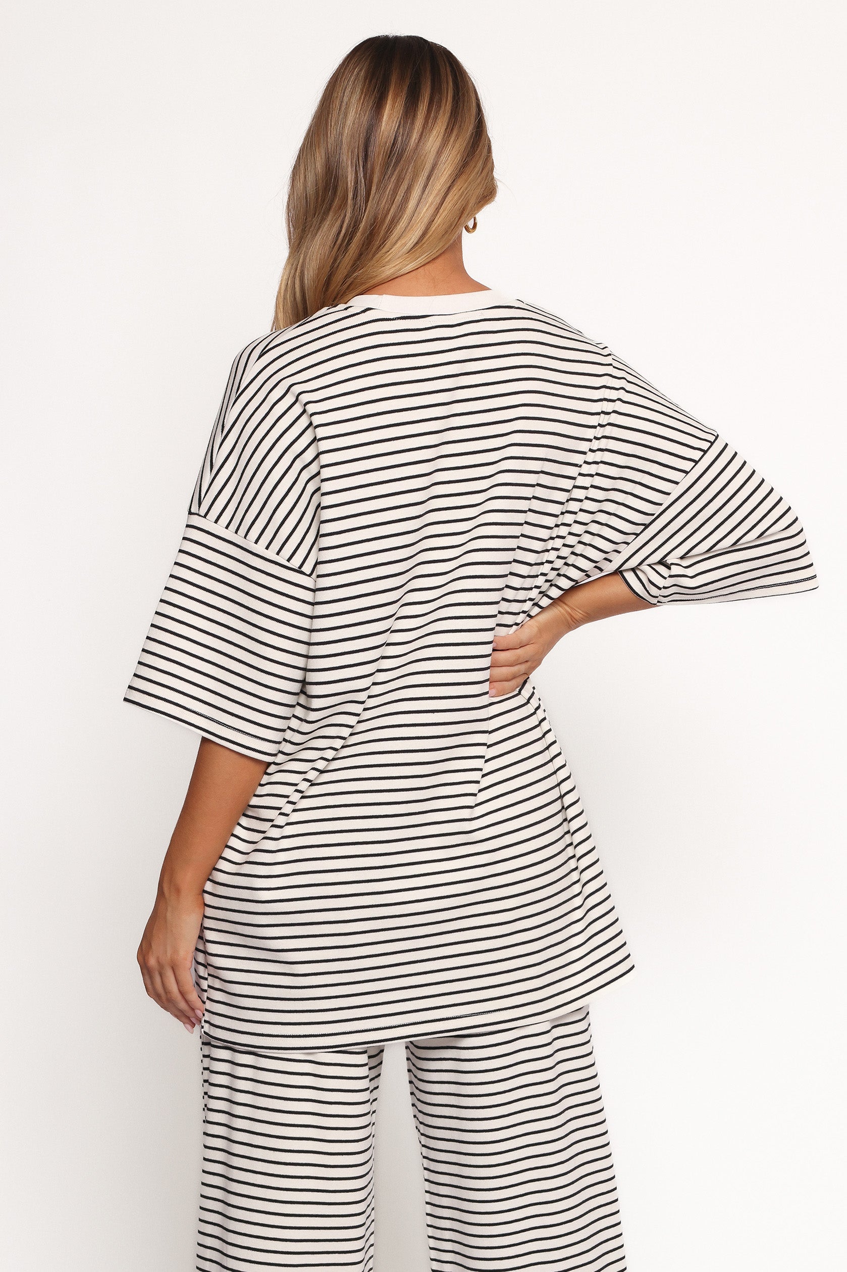 Wilda Oversized Tee - White Black Stripe - Image 5