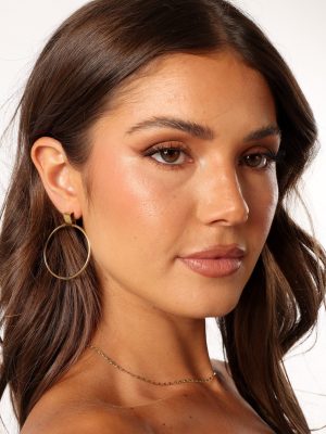 Bonnie Hoop Earrings - Gold