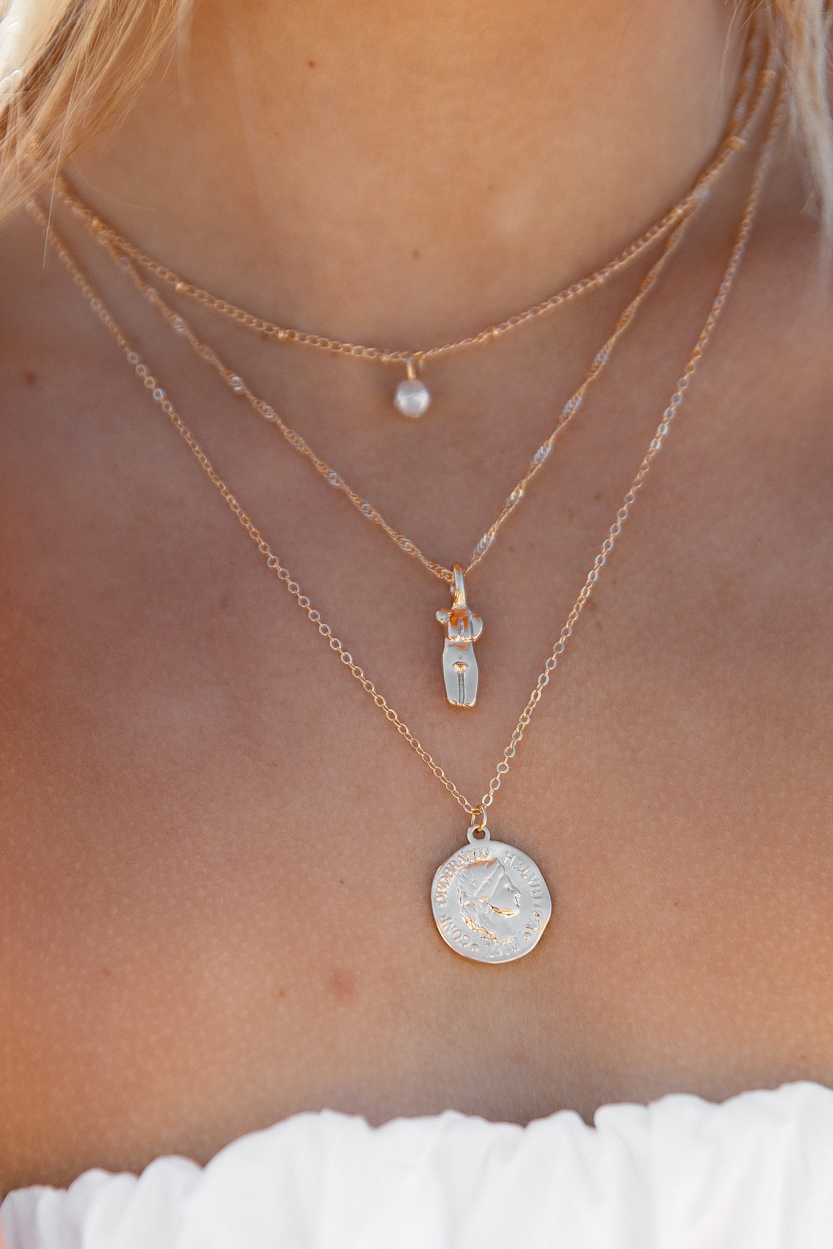 Enchante 5 Layer Necklace Set - Gold - Image 3