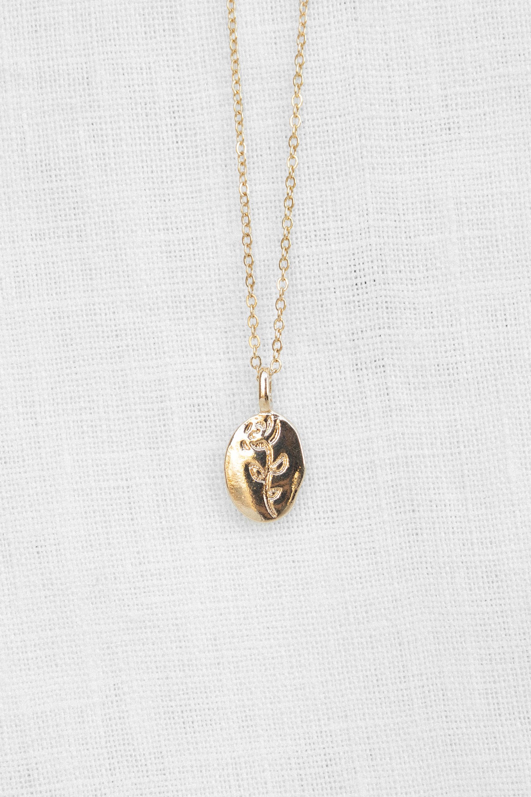 Enchante 5 Layer Necklace Set - Gold - Image 4