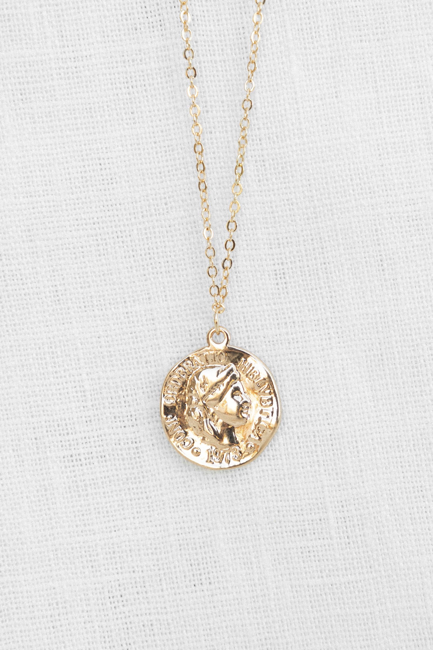 Enchante 5 Layer Necklace Set - Gold - Image 5