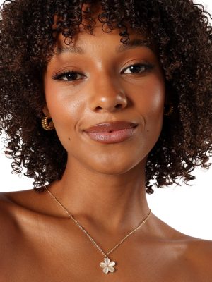 Everlee Floral Necklace - Gold