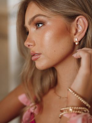 Susan Heart Earrings - Gold