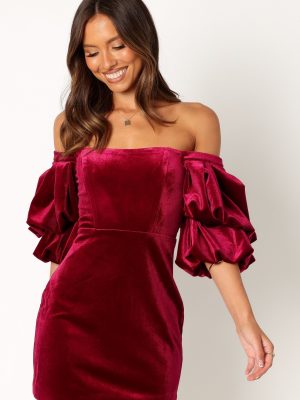 Dali Off Shoulder Velvet Mini Dress - Ruby