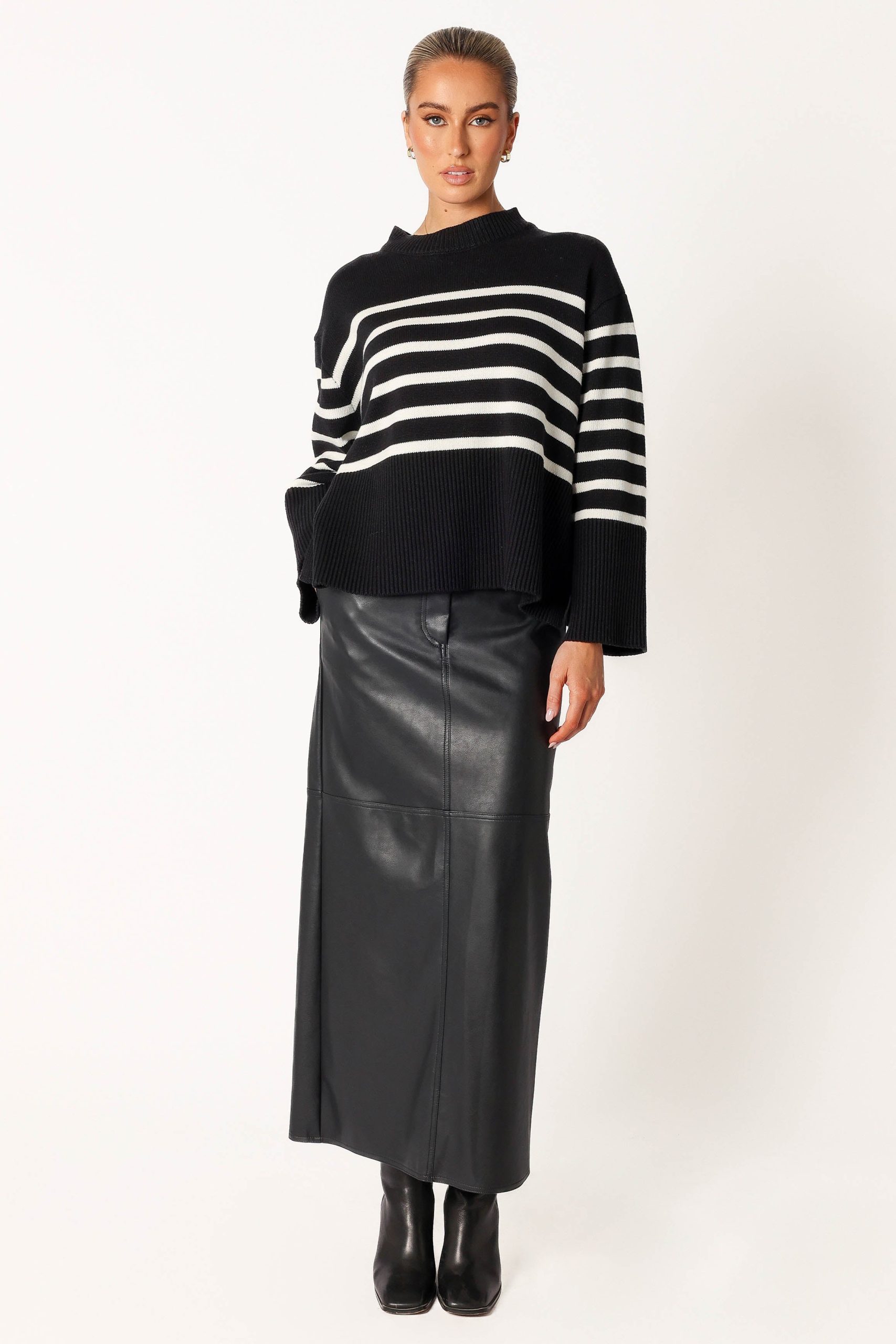 Avalynn Striped Knit Sweater - Black White - Image 6