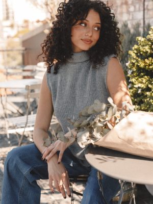 Celaena Turtleneck Sleeveless Sweater - Grey