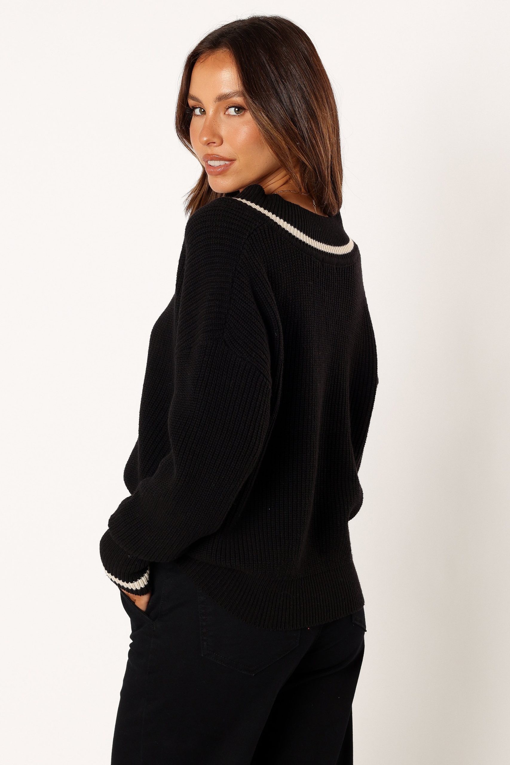 Dominique Contrast Vneck Knit Sweater - Black/Cream - Image 3