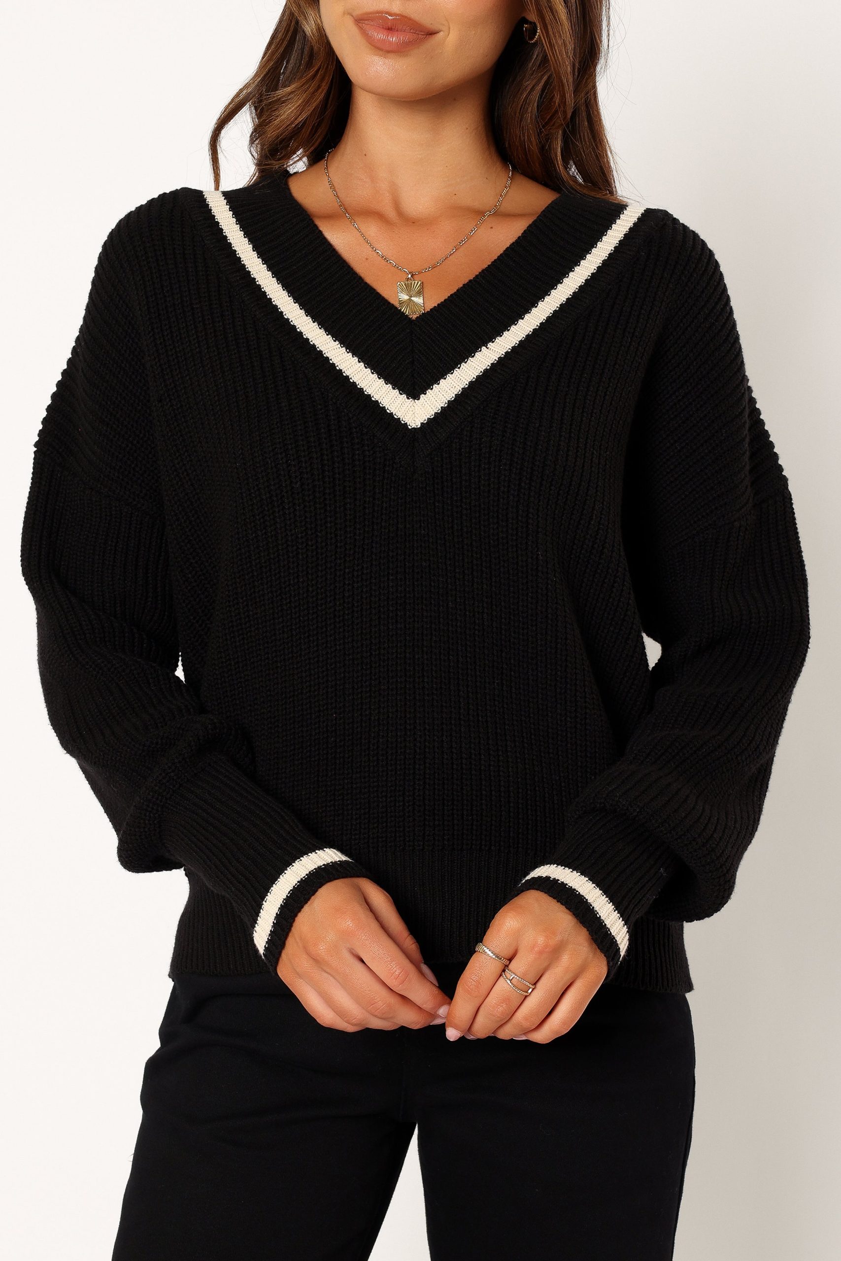 Dominique Contrast Vneck Knit Sweater - Black/Cream - Image 8