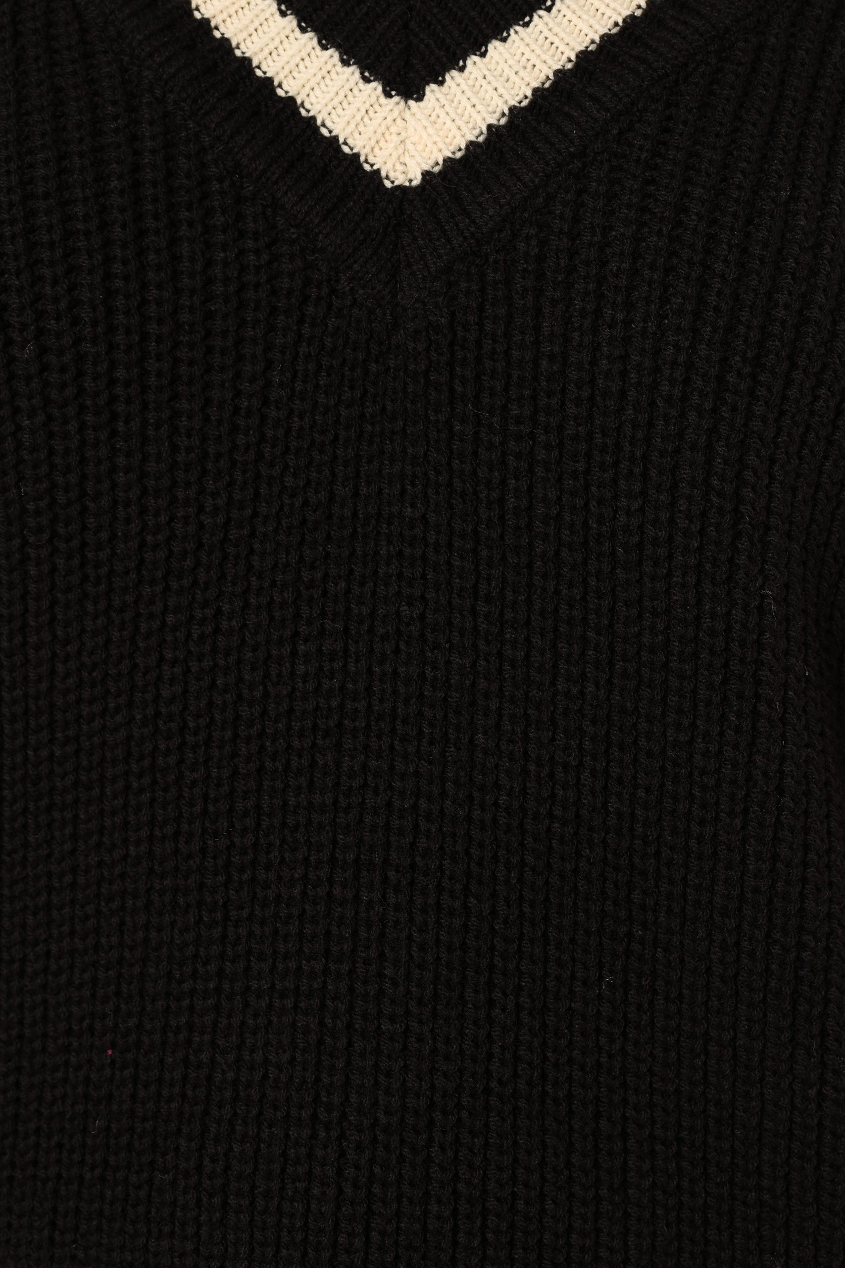 Dominique Contrast Vneck Knit Sweater - Black/Cream - Image 9