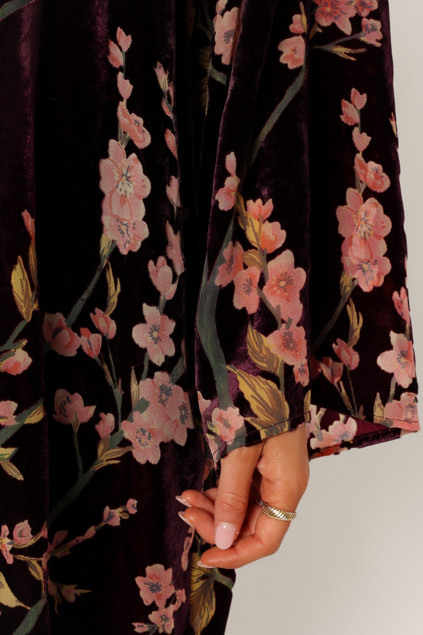 Lennon Velvet Duster - Floral - Image 10