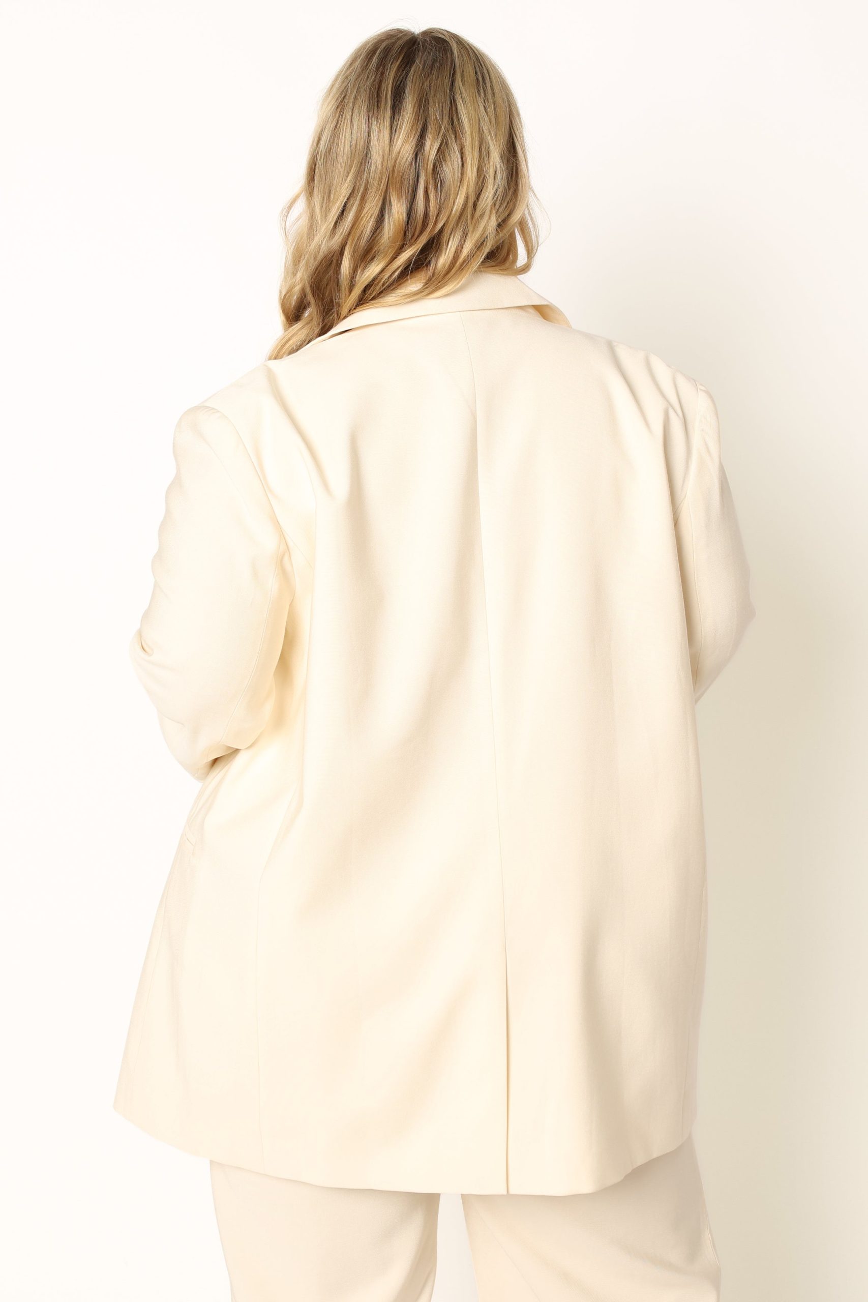 Noelle Oversized Blazer - Cream - Image 4