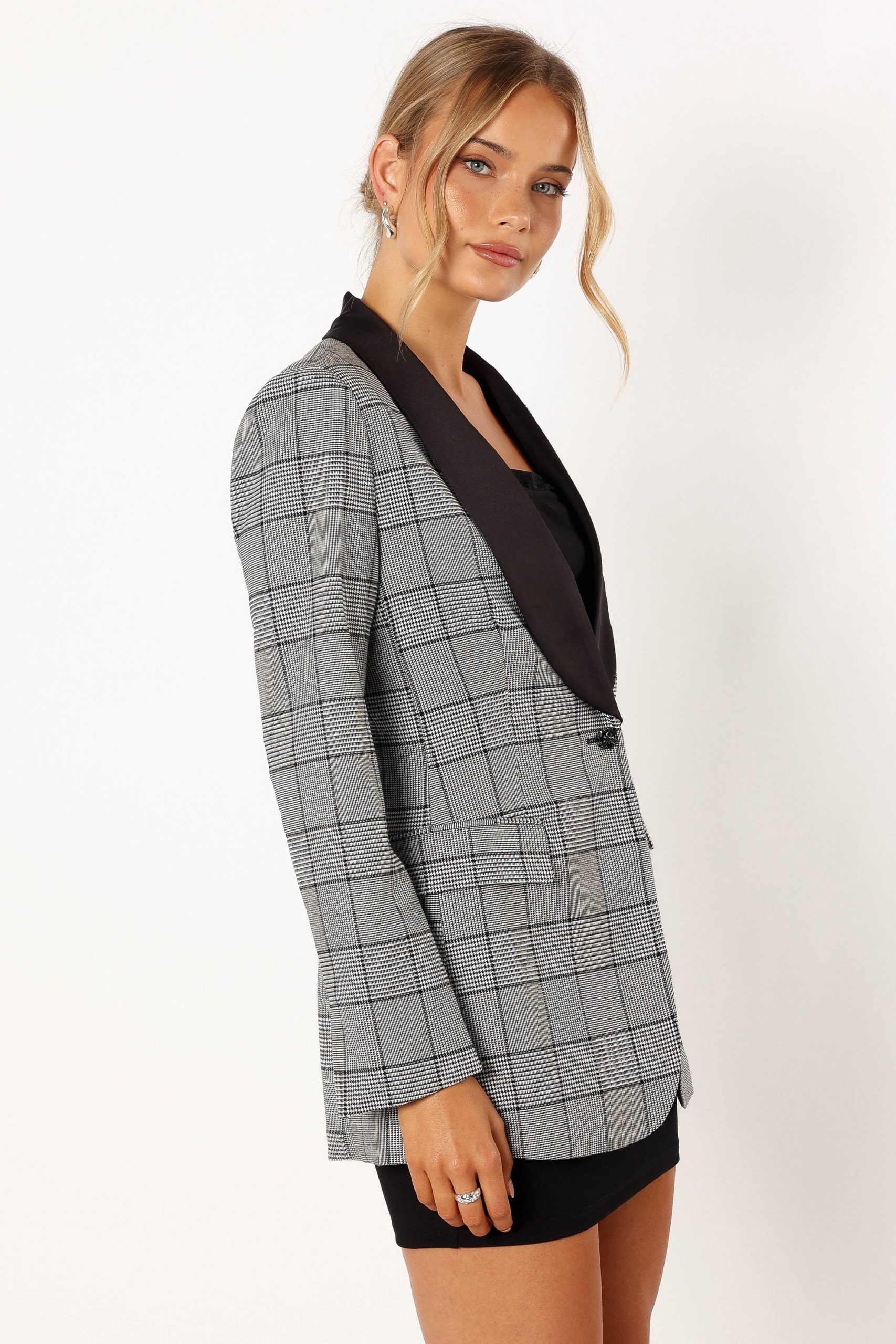 Veronica Contrast Lapel Blazer - Grey - Image 7